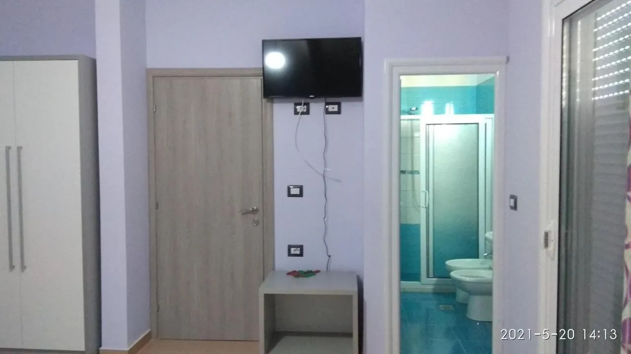Hotel Emi